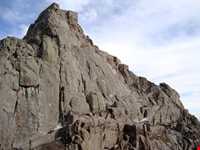 قلعه بابک ( بذ - دژ بابک - قلعه جمهور )