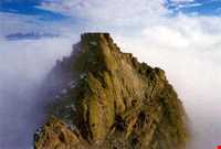 قلعه بابک ( بذ - دژ بابک - قلعه جمهور )