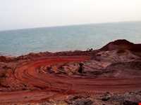 خاک سرخ هرمز ( گلک )