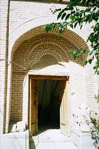 خانه آزاده چالشتر