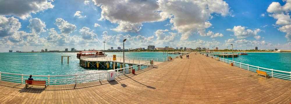 Mir Mahna quay and park