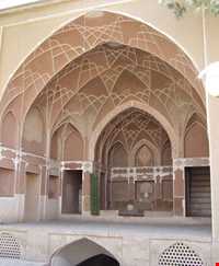 Al-e Yasin house