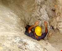 غار یکه چاه