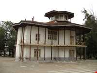 Kolah Farangi Edifice