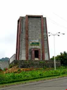 موزه تاریخ چای لاهیجان ( آرامگاه کاشف السلطنه )