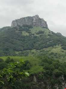 قله اسپیناس