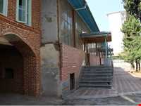 Hakim Nezami school
