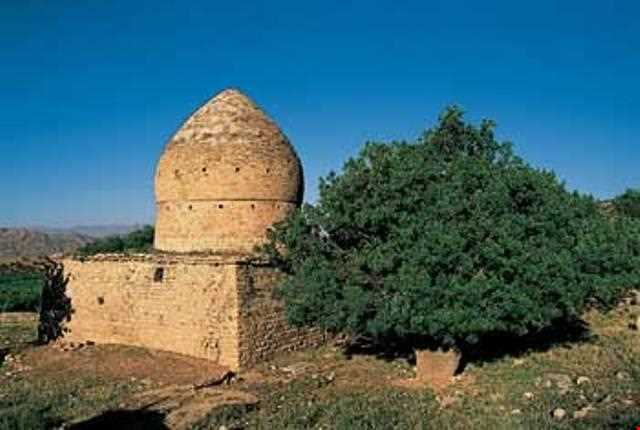 مقبره شاه شجاع الدین خورشید