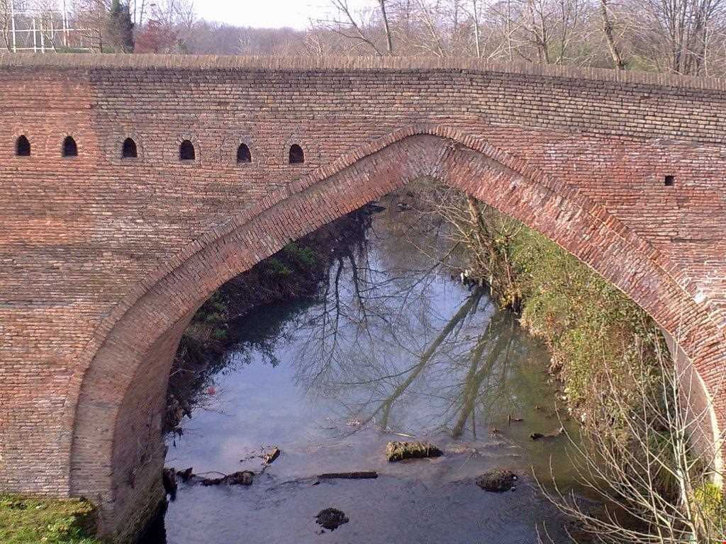 پل خشتی تجن گوکه
