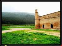 مسجد و مدرسه کریم ایشان