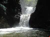 آبشار دوقلو گشت رودخان