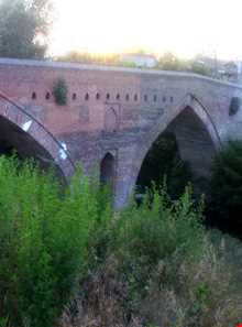 پل خشتی لاهیجان ( پردسر )