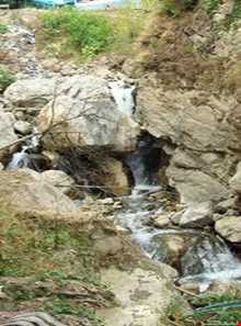 آبشار لارچشمه