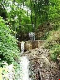 آبشار لارچشمه