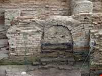 دیوار بزرگ گرگان ( مار سرخ )