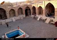 Pasangan caravan-serai