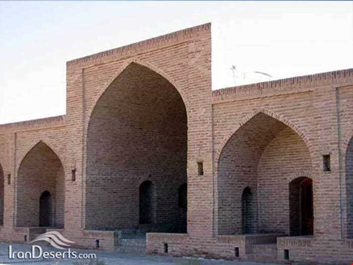 کاروانسرای عباسی ده نمک گرمسار