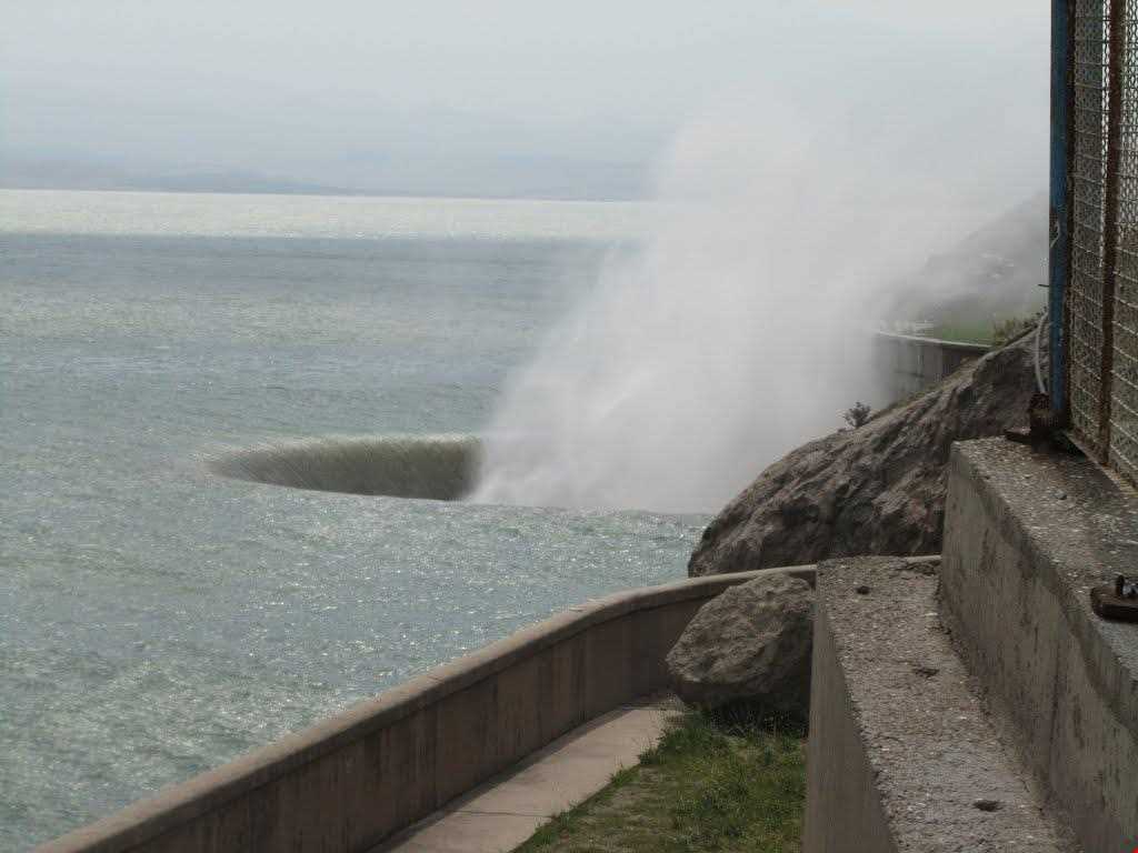 دریاچه سد منجیل