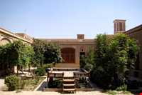 خانه لاری ها