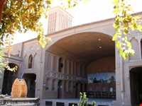 خانه لاری ها