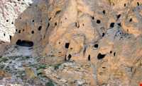 Dastkand caves