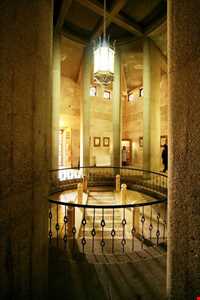 آرامگاه بوعلی سینا