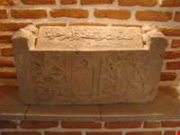 موزه سنگ نگاره‌ها ی مراغه ( مقبره آقالار )