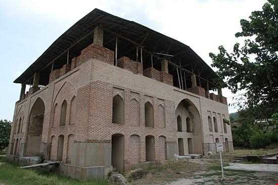 Cheshmeh emarat garden