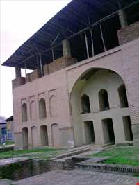 Cheshmeh emarat garden