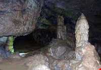 غار شاه قنداب