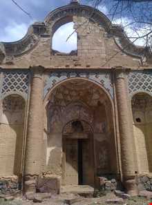 کاخ سرهنگ آباد