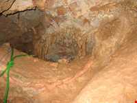 Beton cave ( ezhdeha cave )