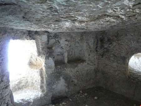 معماری صخره ای سماقان