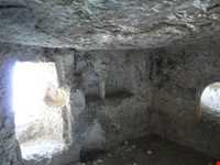 معماری صخره ای سماقان