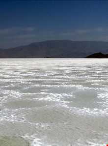 دریاچه بختگان