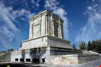 آرامگاه فردوسی