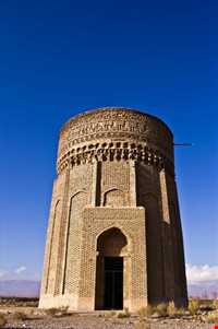 Mehmandoost tower