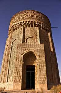 Mehmandoost tower
