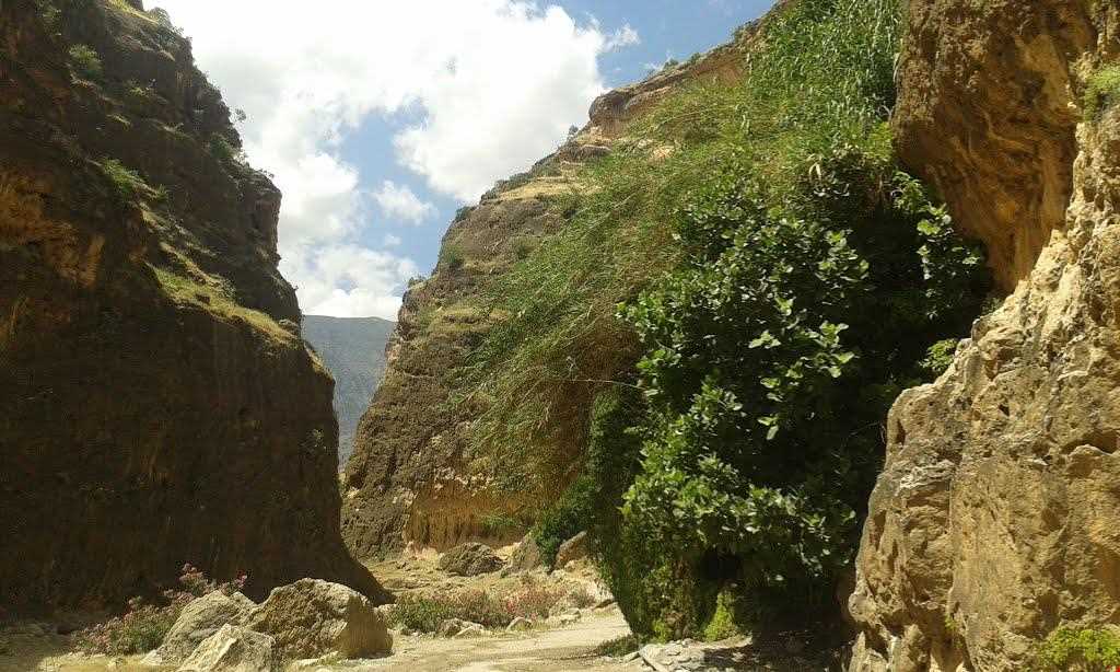 روستا و تنگه زرانگوش