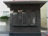 Tonb of Ebrahim poor davood