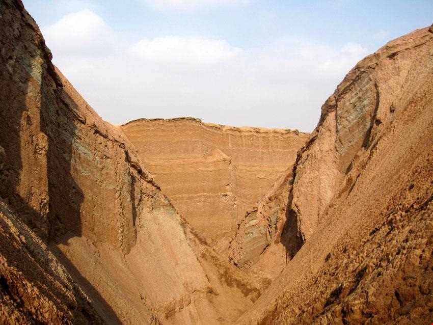 کویر کوه سرخ