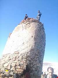 Omam castle ( Omam Tower )