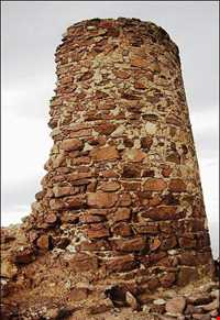 Omam castle ( Omam Tower )