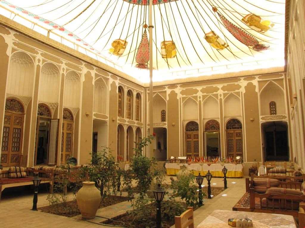 خانه تهرانی ها