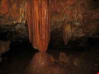 روستا و غار جفریز