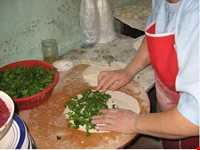 نان محلی قطاب