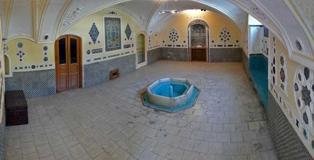 خانه و موزه مقدم