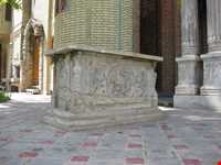 خانه و موزه مقدم