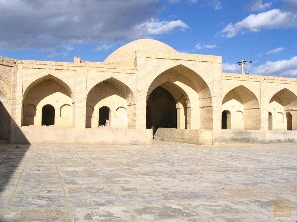 Esfak Caravansary
