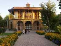 کاخ موزه چهل ستون ( عمارت کلاه فرنگی )